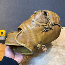 Vintage Base Ball Glove League Leader M 1030 Leather Made in USA