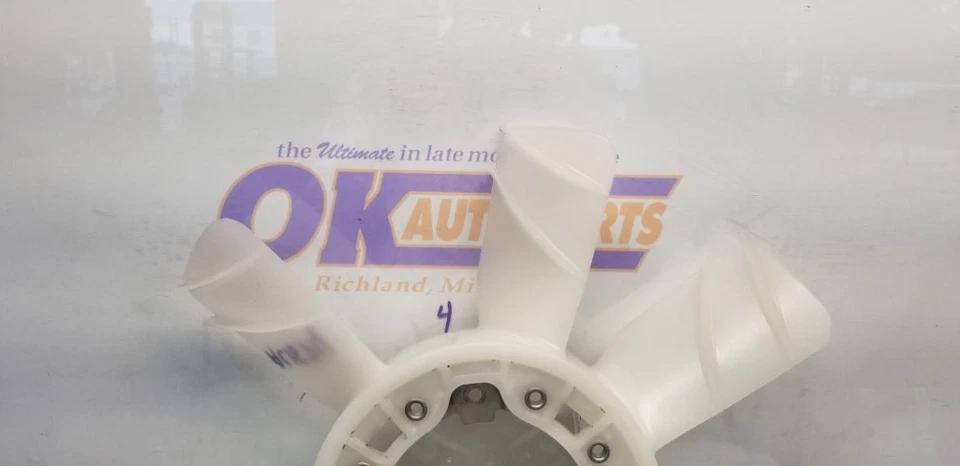 1987 TOYOTA LAND CRUISER FJ60 4.2L CLUTCH FAN BLADE - Image 2 of 4