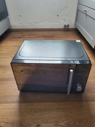 KOENIC Mikrowelle inkl. Drehteller gebraucht, aber im guten Zustand