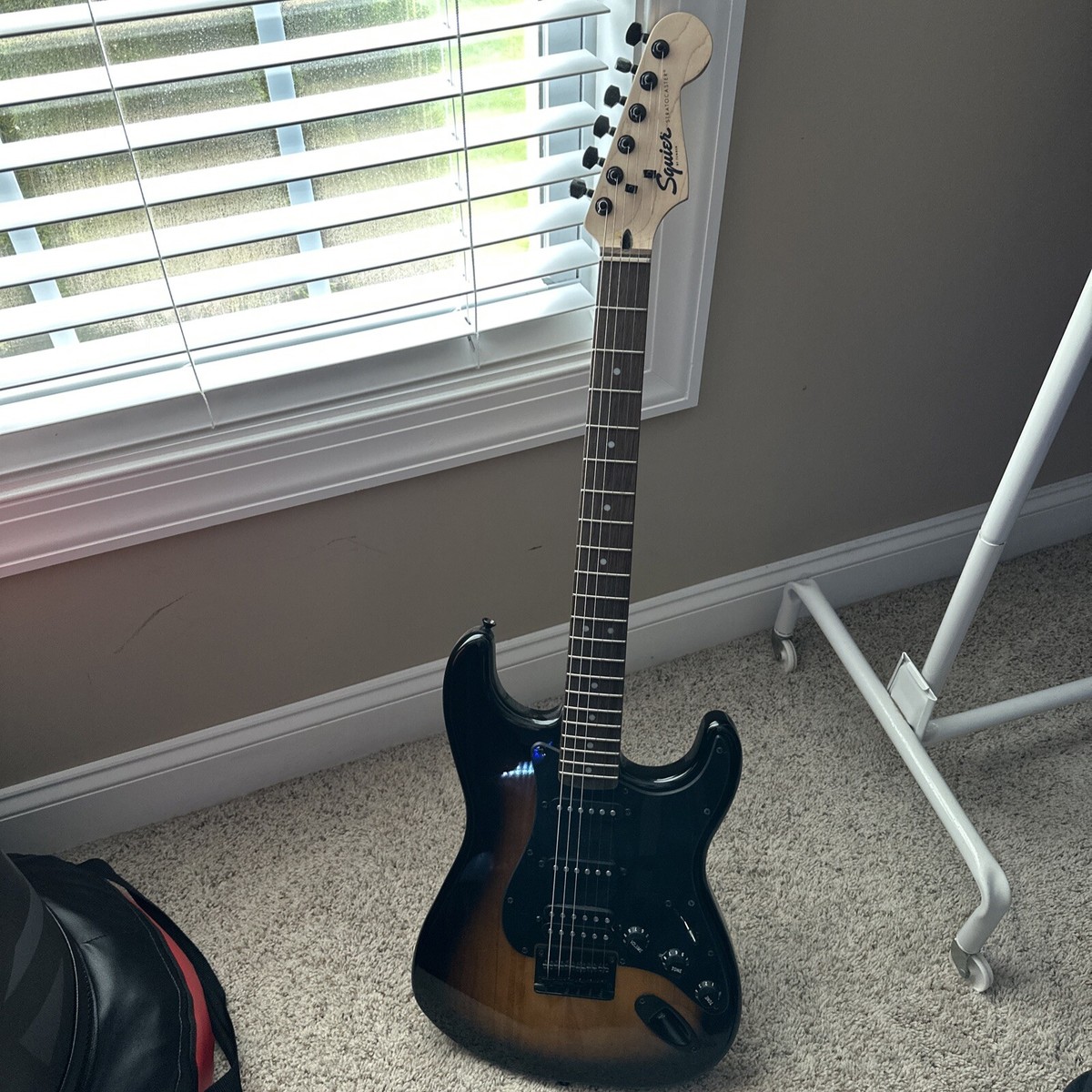 Squier Bullet Stratocaster HSS Hardtail LE Guitar Black Squier Bullet Stratocaster HSS Hardtail LE Guitar Black
