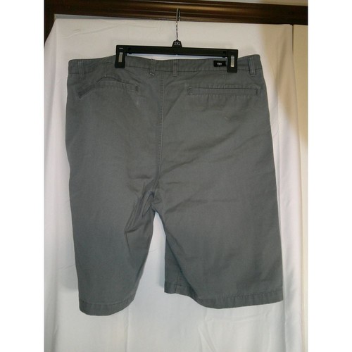 DC Men's Classic Chino Shorts Casual Flat Front Gray XL - Picture 2 of 4