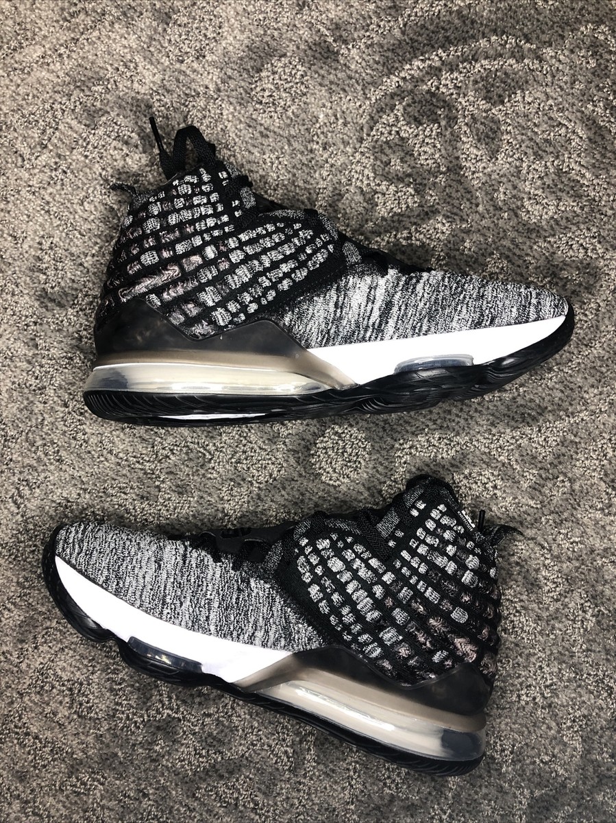 Nike LeBron XVII 17 'In The Arena' Men's Size 9 Black White Oreo