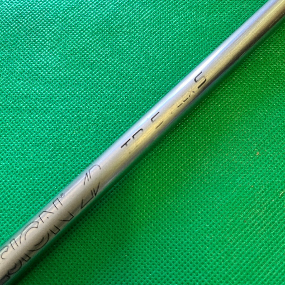 Arbre De Driver Graphite Design Tour AD TP-5 (S) 44 Pouces – Adaptateur Titleist