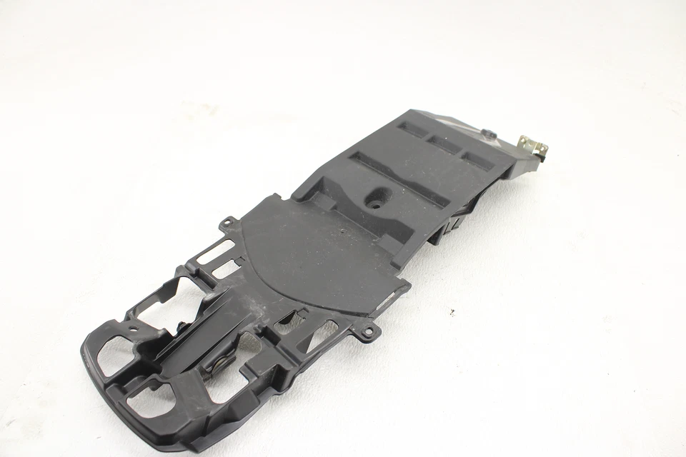 SUZUKI GSXR600 750 SUPORTE PARA CAIXA BANDEJA DE BATERIA 63111-14J0 - Imagem 4 de 4