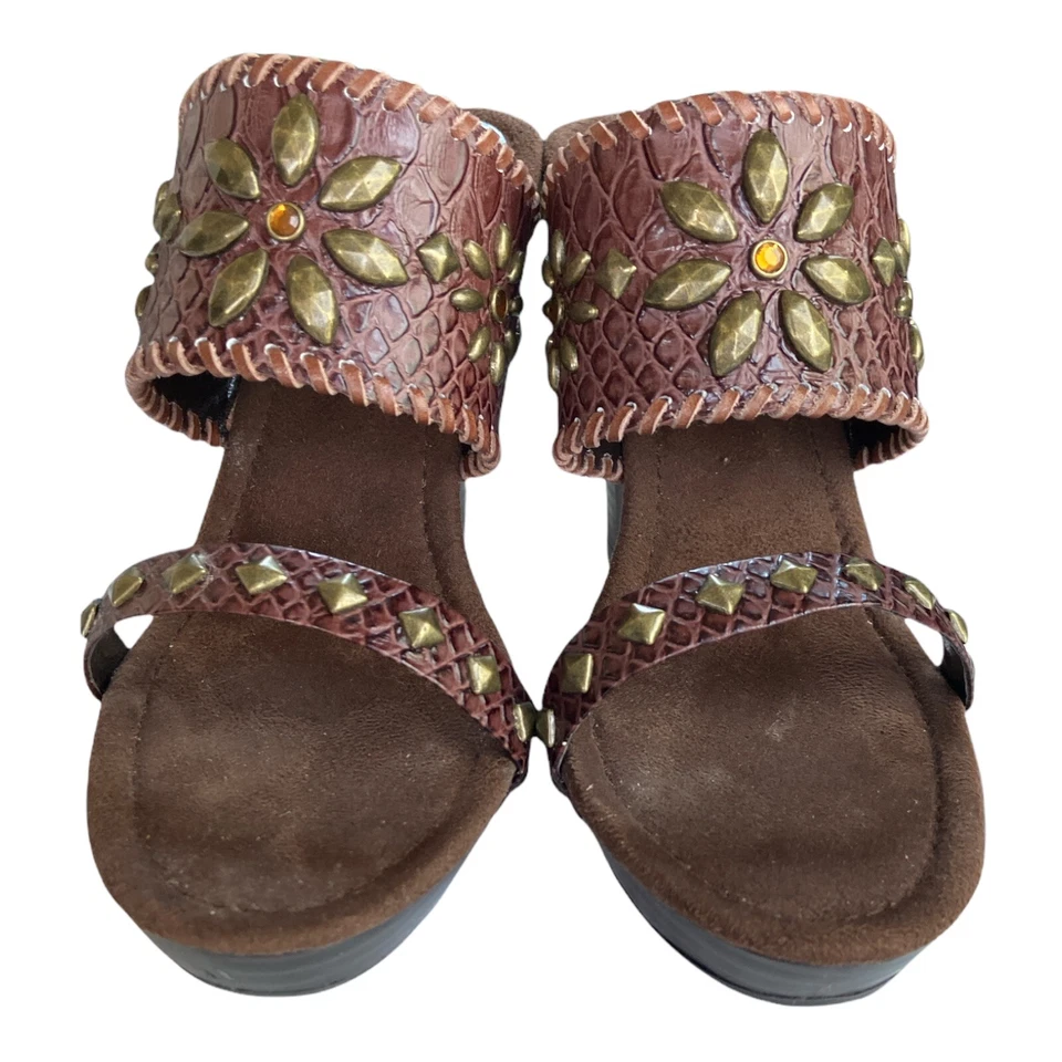 Sandalias Amanda Smith Topacio Amarillo Tachonado Sin Cordones Talla 7.5 M Cuero Superior Foto 3 de 4