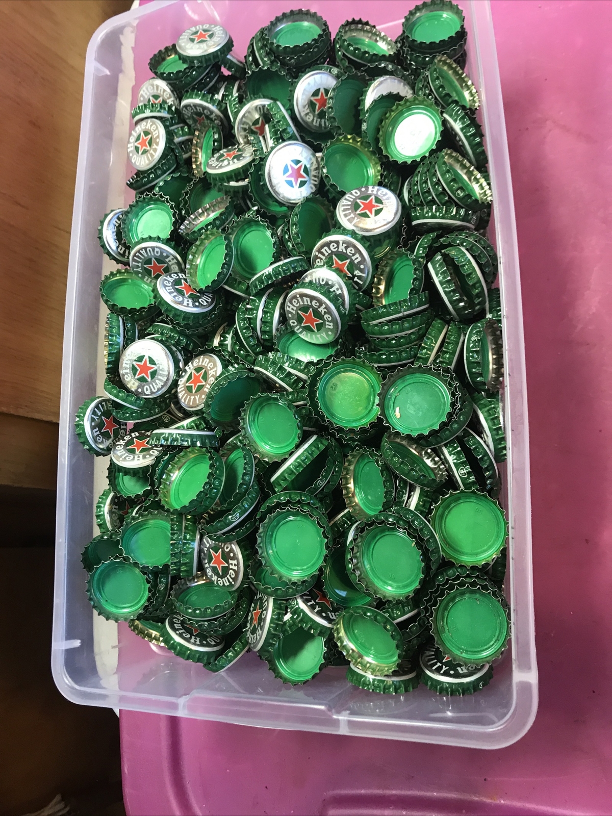 850+ Silver “QUALITY”HEINEKEN BEER BOTTLE CAPS EXCELLENT CONDITION