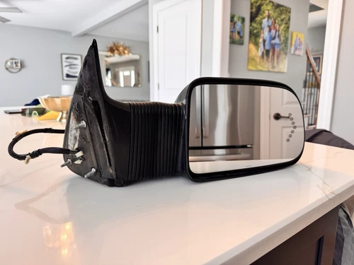 2005 GMC/Chevrolet/Chevy Mirror - Power, Heated, With Signal, Power Extend OEM