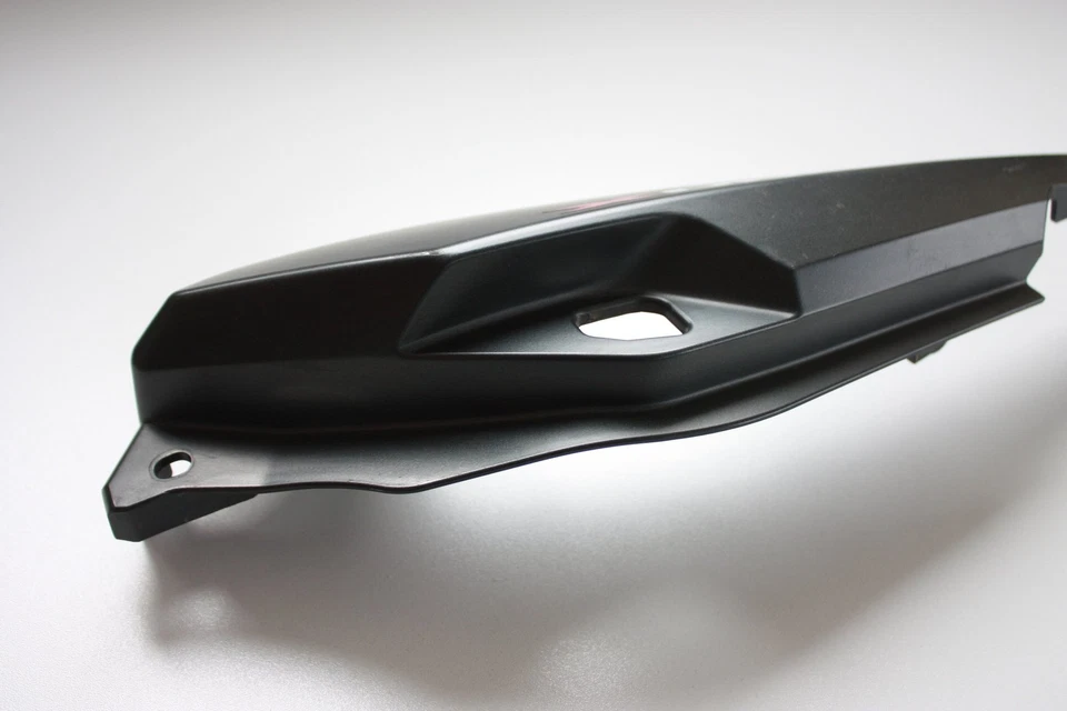 Carenado trasero derecho Suzuki SV 650S 2009 77241-MGZ-J800 Foto 3 de 4