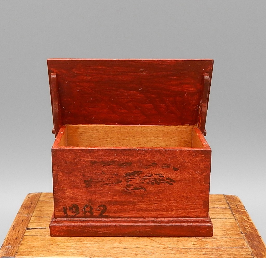 Vintage Don Perkins Early American Chest No 1 Artisan Dollhouse Miniature 1:12