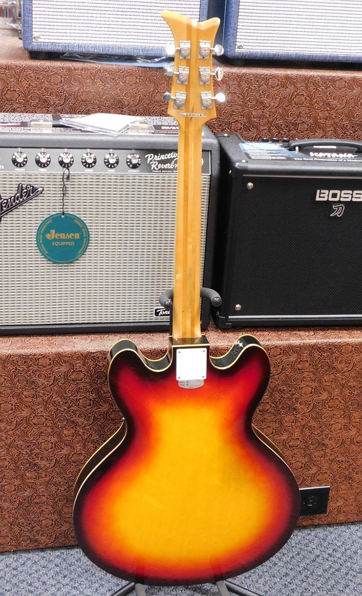 60s Silvertone ヴィンテージギター　made in USA Silvertone Electric Guitar 60s Vintage with Case MADE IN USA
