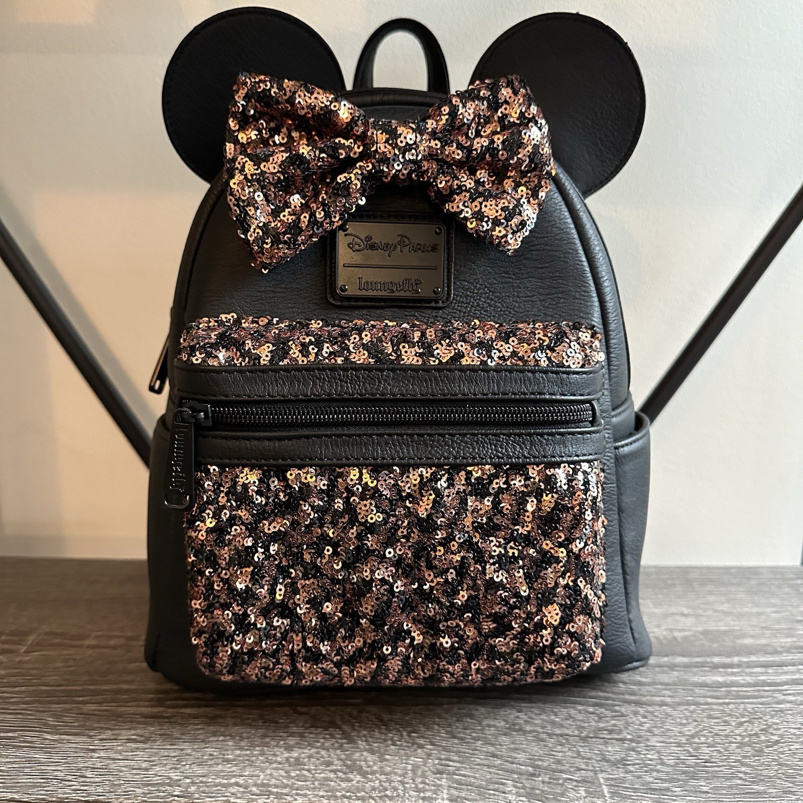 Loungefly Disney Parks Minnie Mouse Sequin Black Belle Bronze Mini Backpack NWT