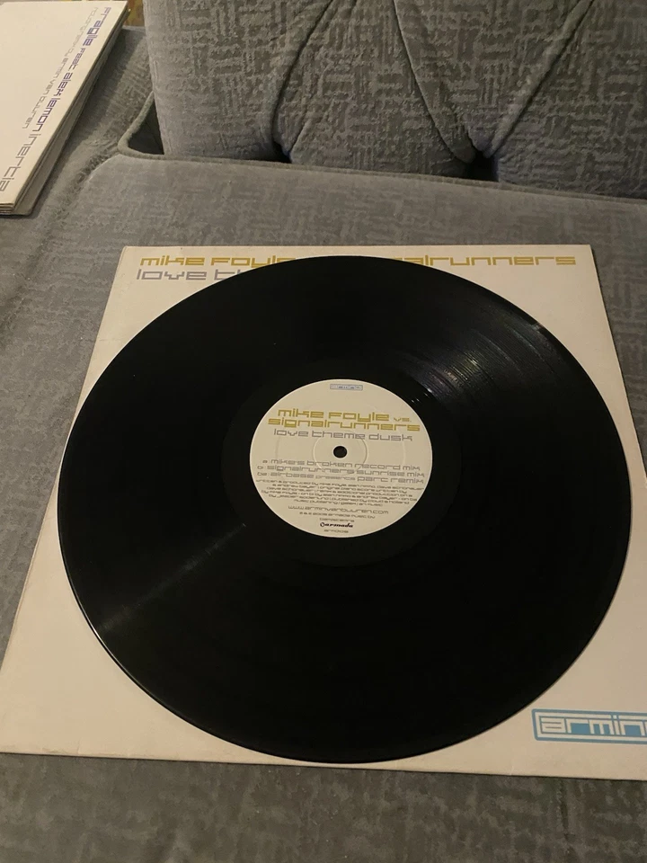 vinyl records - Image 4 of 4