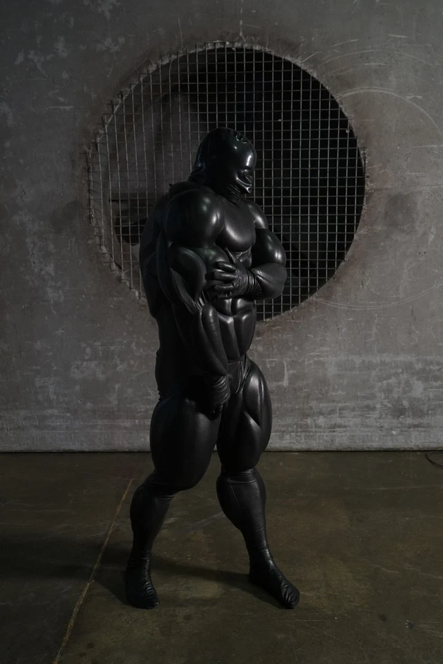 Traje Big Muscle - Cuero sintético color negro - para cosplay o halloween, eventos Foto 2 de 4