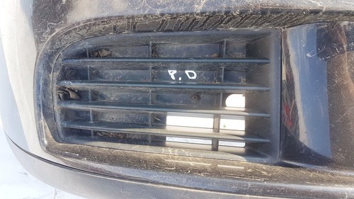 Stoßstangengitter vorne rechts  Volkswagen Golf DE1067844-02