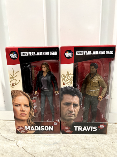 McFarlane Toys Fear The Walking Dead #4 Madison #3 Travis 7" Figures - Signed