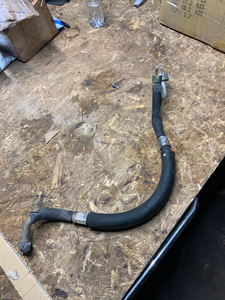 Conjunto de mangueira de linha de sucção A/C UAC para 2009-2014 Ford Expedition - Imagem 4 de 4