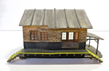 OO 00 HO gauge heavily weathered small goods shed workshop for industrial town