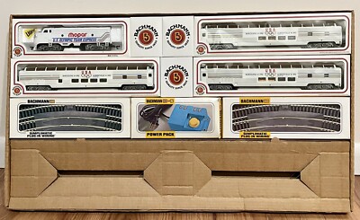 HO train Bachman plus SF War Bonnet