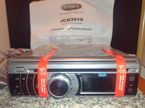 JENSEN JCD3010, AM/FM/CD Audio Compact Car Stereo Receiver w/Remote. New In Box. - Picture 15 of 15