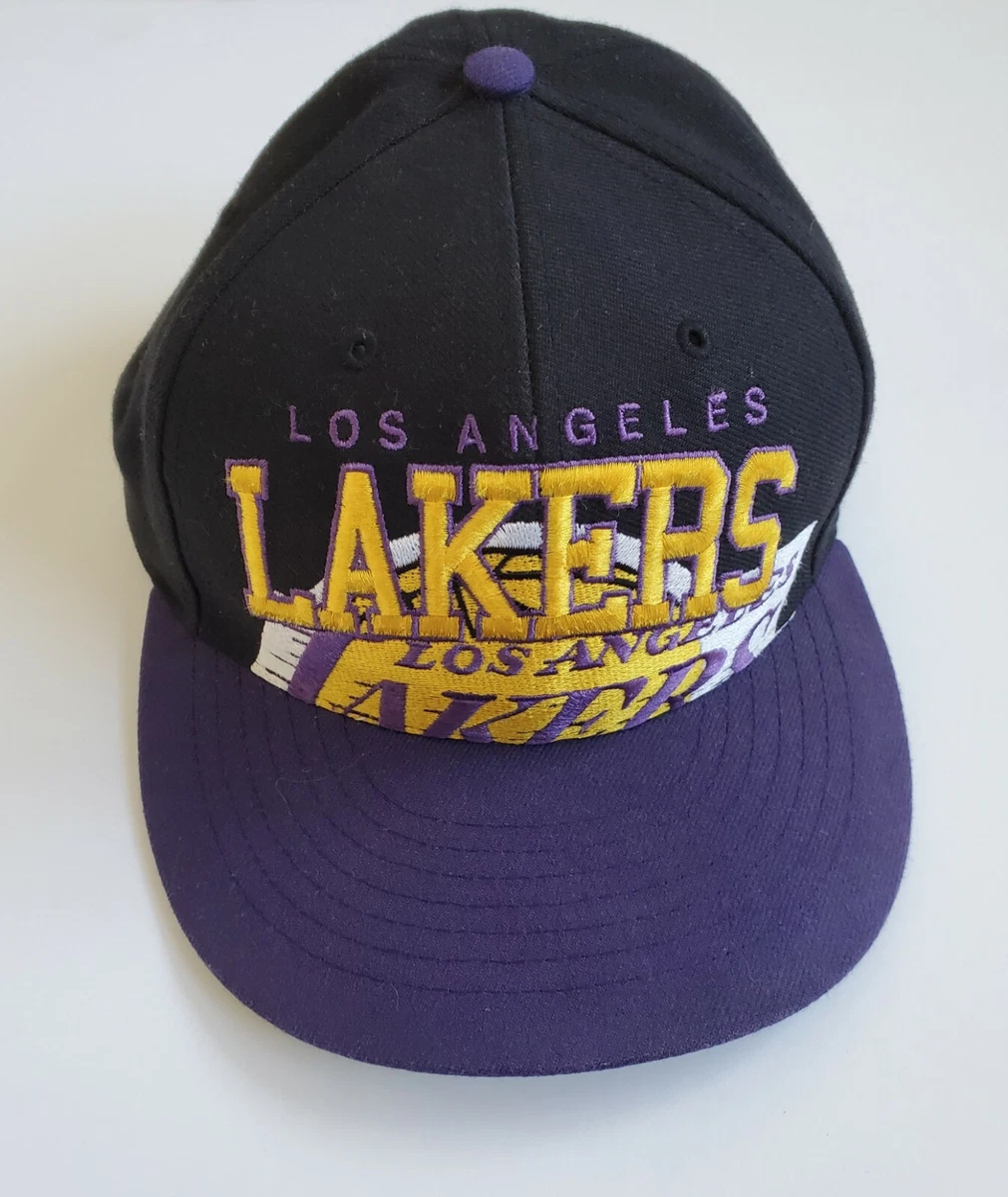 LOS ANGELES LAKERS ROSES SNAPBACK HAT (YELLOW)