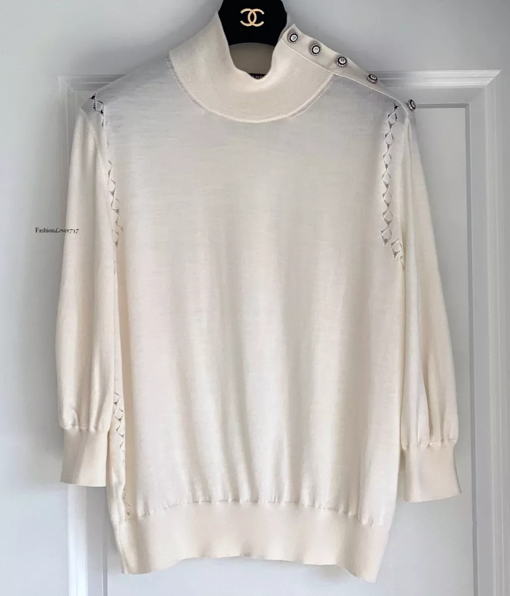 2000 CHANEL 19B IVORY PULLOVER SWEATER TOP TURTLENECK CC BUTTONS 44