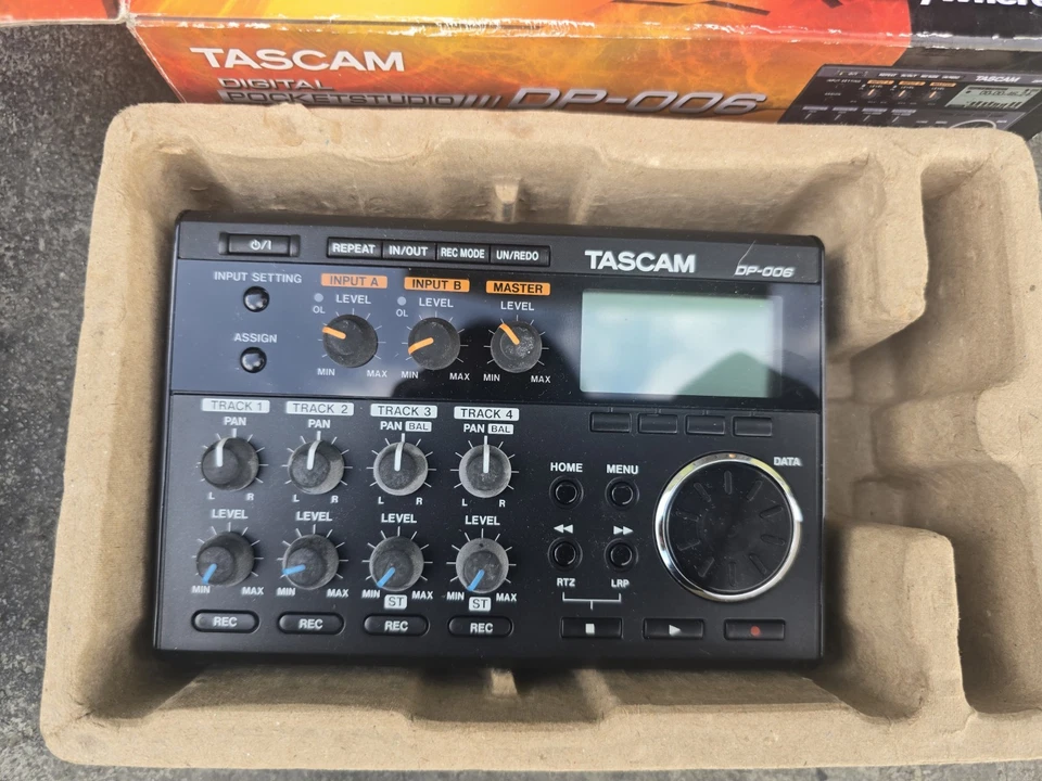 Tascam DP-006 Digital Pocketstudio 6-Track Multitrack Recorder - Image 2 of 4