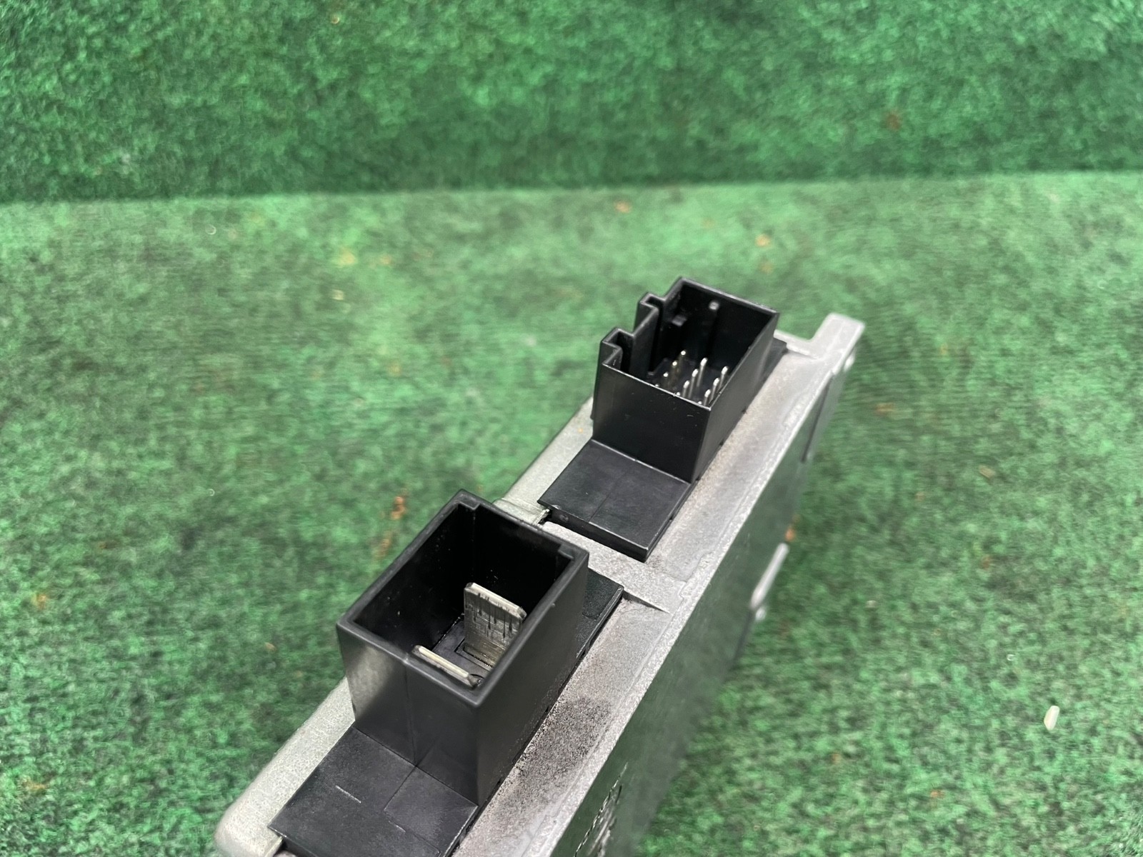 2003-2012 Bentley Continental GT GTC Flying Spur Battery Monitor Module OEM