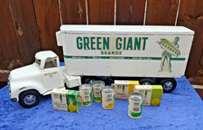 VTG 1955 TONKA GREEN GIANT PRESSED STEEL SEMI TRUCK W/ XTRAS. SUPER NICE!