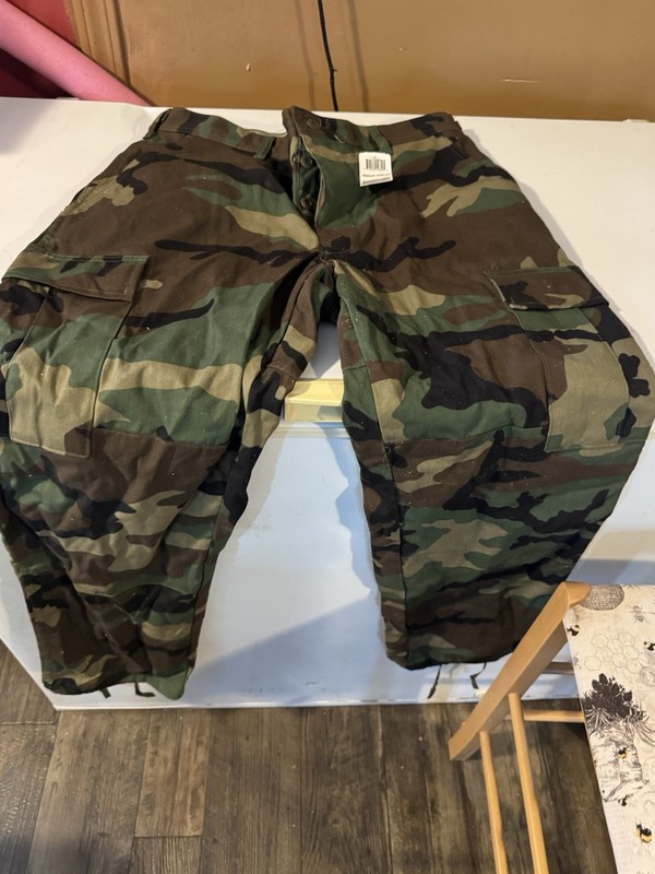 Woodland Camo Military BDU Pants Trousers Medium Regular Militaria