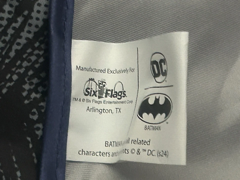 Batman Cape Costume Halloween Six Flags - Изображение 2 из 4