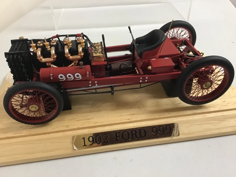 Danbury Mint 1902 Ford 999 Scale 1:18 - Image 3 of 4