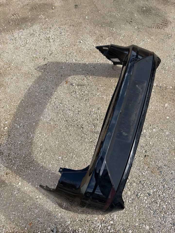 Pare choc arrière SEAT LEON 3 ST CUPRA - Photo 1/3