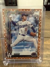 2025 Topps Holiday - Roki Sasaki #H23 Gold Holiday Lights (RC)