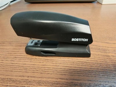 Bostitch Office 20 Blatt Hefter, Heftgerät, (B150-BLK)