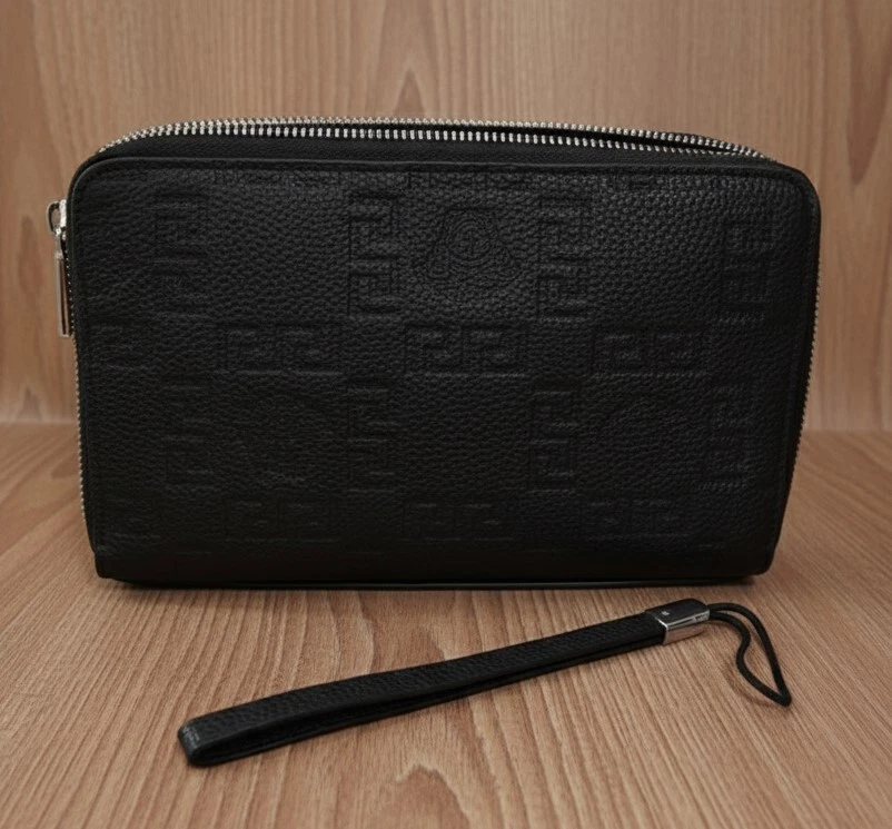 Bolso sin asas de cuero de diseñador Versace de lujo para hombre bolso de viaje negro con cremallera Foto 4 de 4