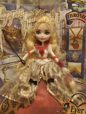 EVER AFTER HIGH THRONECOMING APPLE WHITE NIB NRFB RARE HTF BJH53 AMAZING BOX