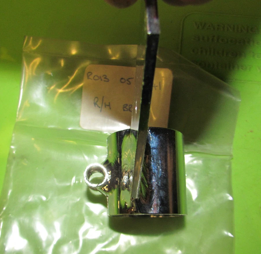 Suporte de luz Rickman NOS Zundapp 125 MX e seis dias mão direita p/n R013 05 0941 - Imagem 4 de 4