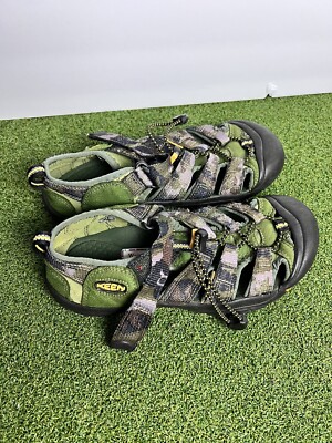 KEEN Size 4 Sandals Kids Boys Girls Unisex Sandals US Green  display picture 2