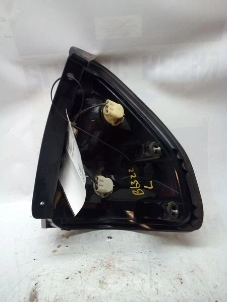 2001-2005 Pontiac Aztek LEFT Tail Light/Lamp Assembly OEM - Image 3 of 3