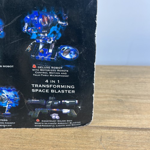 Vtg Lost in Space Proteus Armor Prof. John Robinson Figure NIB Trendmasters 1997 - Picture 9 of 12