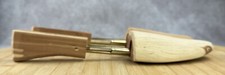 Rochester Shoe Tree Co Cedar Spring Loaded SZ Medium Shoe Stretchers