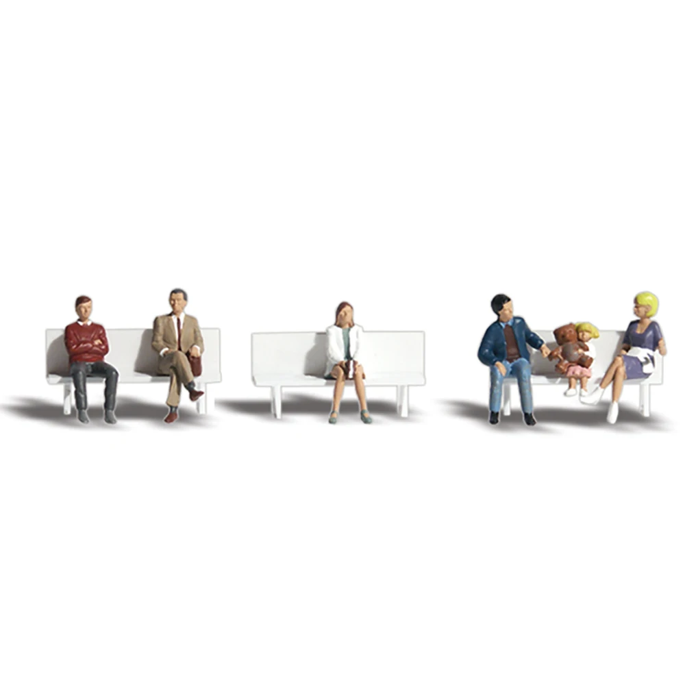 Woodland Scenics A1861 HO/OO Gauge Bus Stop People