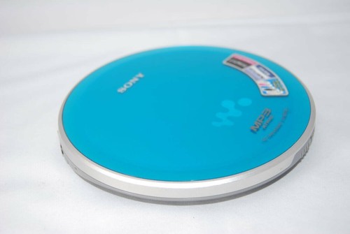SONY D-NE730 CD Walkman Portable CD Player Blue Good - Picture 2 of 9