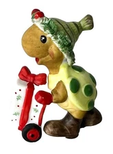Suzy’s Zoo Turtle Christmas Porcelain Bisque Figurine Vintage 1977 E-8725 2”