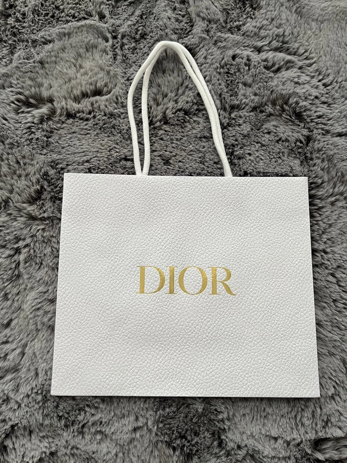 Sac cadeau Dior moyen galet texturé 10,5x9x4,5