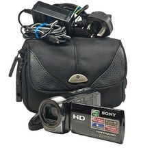 Sony Handycam HDR-CX130E Camcorder 3.3MP HD 1080p Exmor R CMOS 42x Zoom Bundle