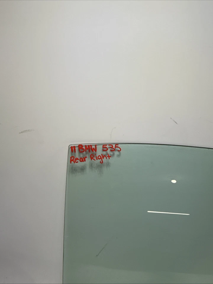 2012-2016 BMW 535i XDRIVE F10 REAR RIGHT PASSENGER SIDE DOOR WINDOW GLASS OEM - Image 2 of 4