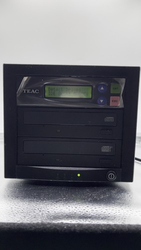 TEAC Black 1 to 1 8M Buffer Memory 48X CD-R Stand-Alone 16X CD/DVD Duplicator - Video 1 van 1