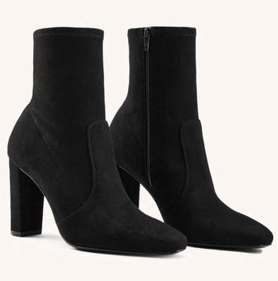 *$365 Inez Paz 90 Women s Sz 9 M Stretch Boots / Booties Suede Black