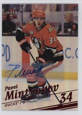 2025 Upper Deck Fleer Ultra Red Rainbow Foil 6/10 Pavel Mintyukov #16 Auto 3qn